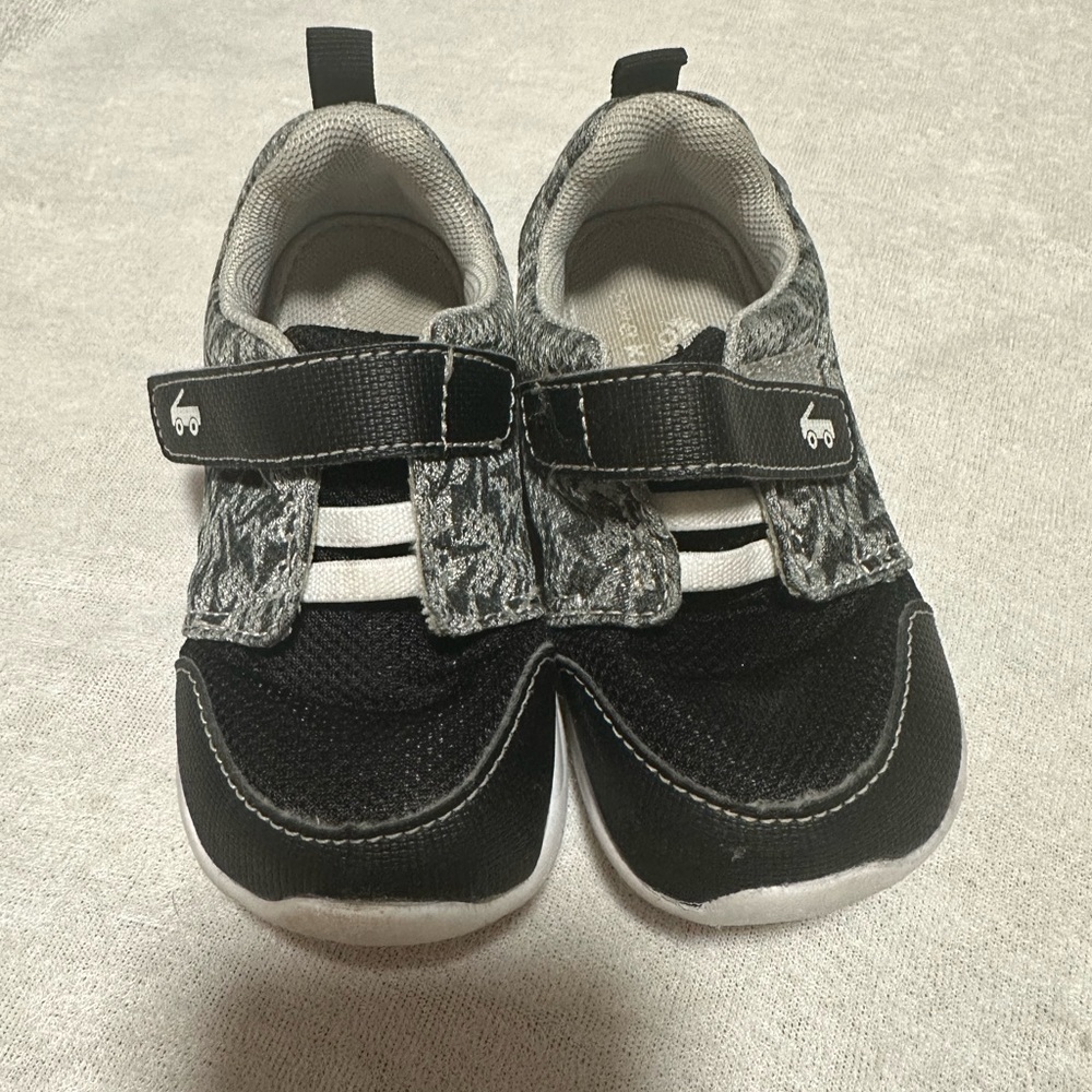 See Kai Run boys sneakers